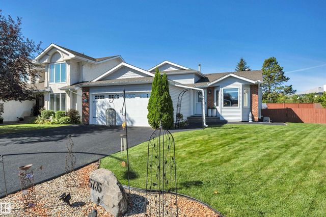 5735 152a Avenue Nw, Edmonton