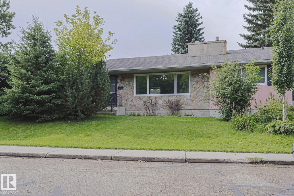 5807 48b Avenue, Camrose