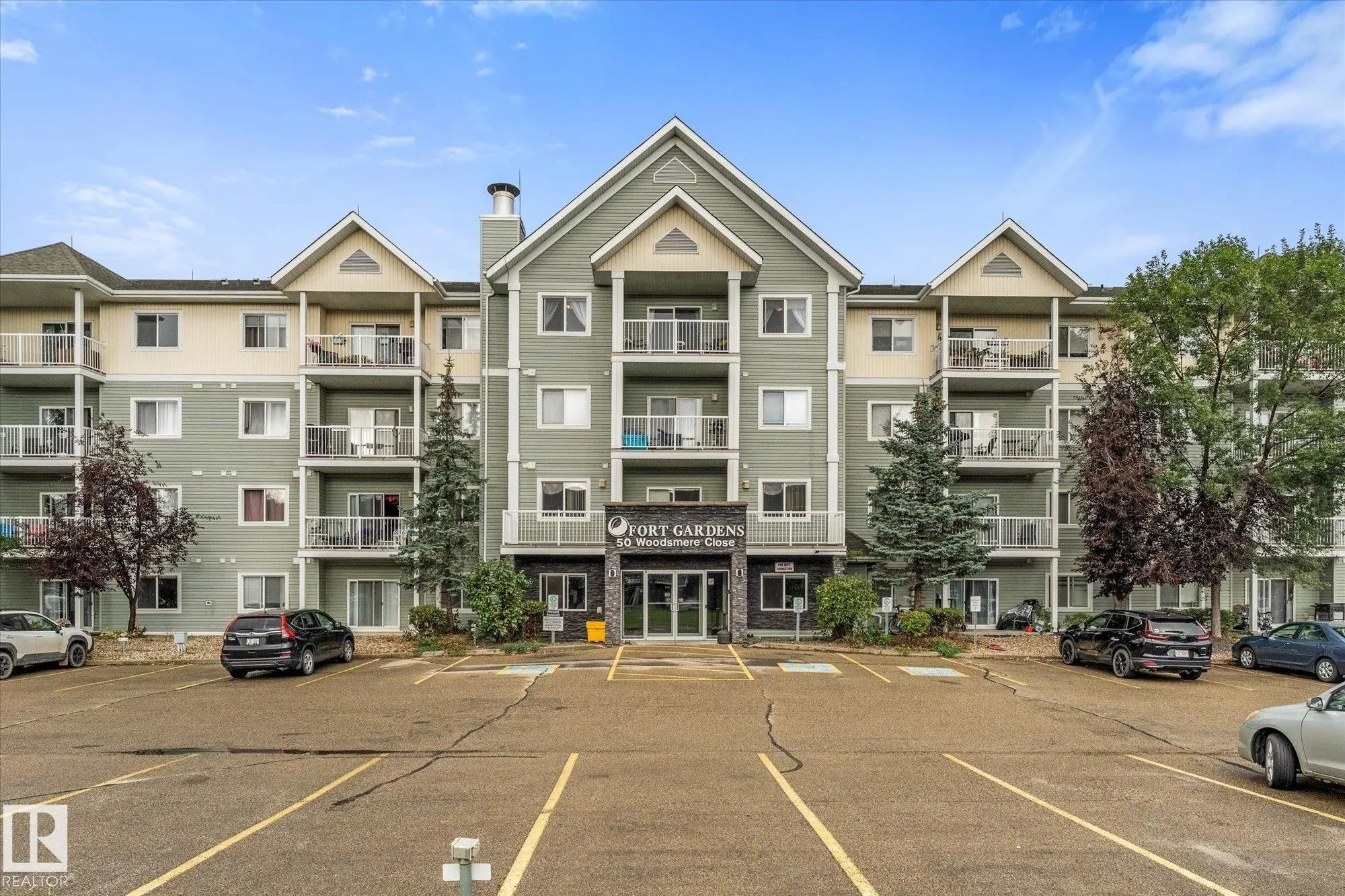 Photo for MLS®# E4507088 - home for sale at 437 50 Woodsmere Close, Westpark_FSAS, Fort Saskatchewan AB
