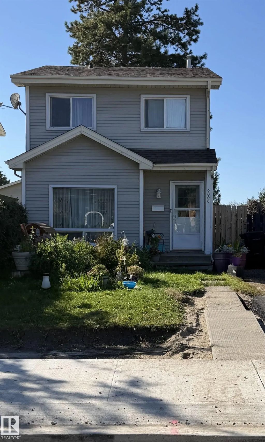 2008 53 Street, Edmonton