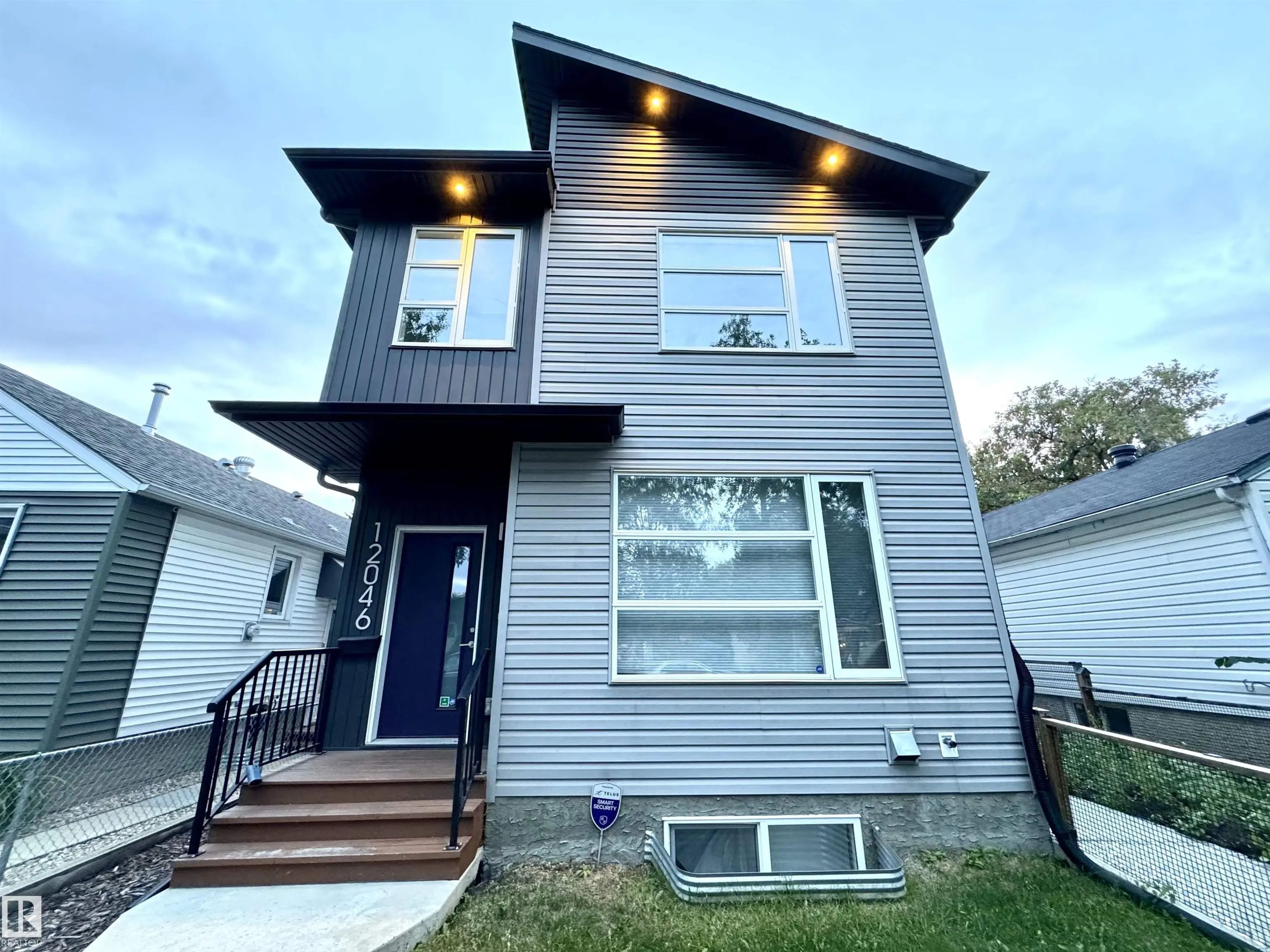 Real Estate Listing in Alberta Avenue, Edmonton