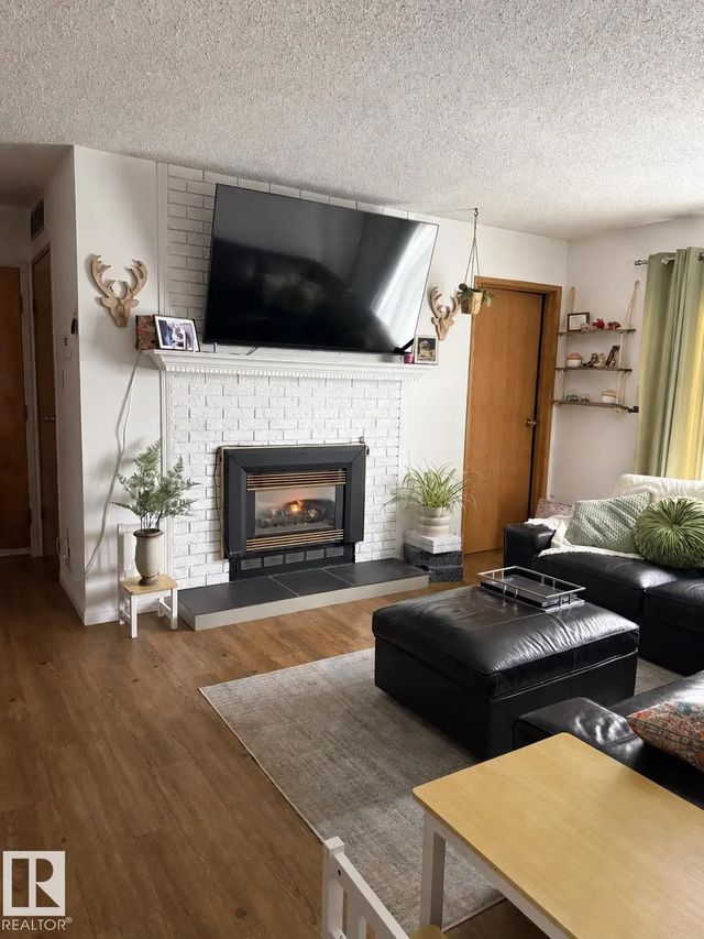 302 44 Alpine Place, St. Albert