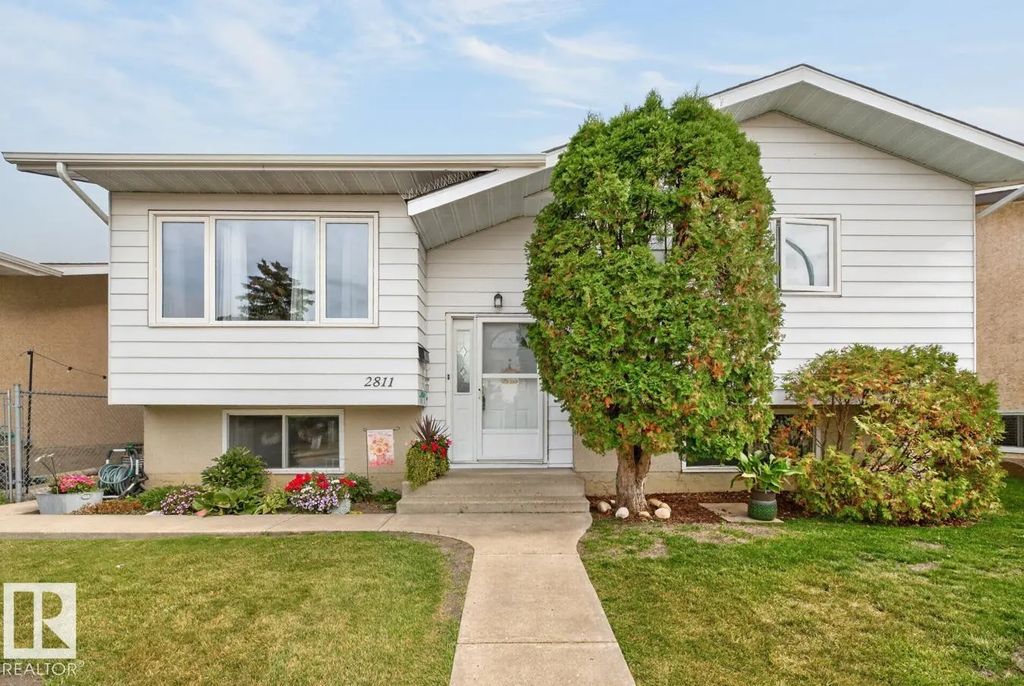 2811 37 Street Nw, Edmonton