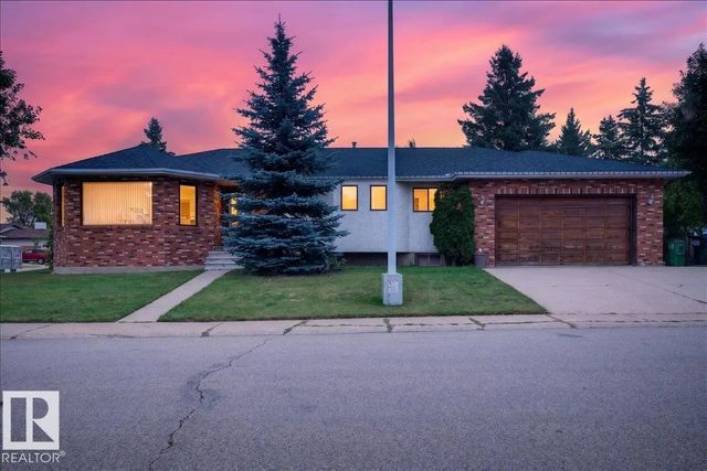 2907 49 Street Nw, Edmonton