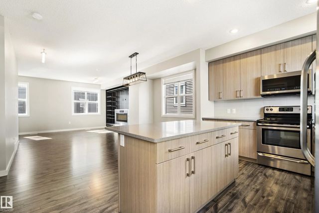 82 2803 James Mowatt Trail Sw, Edmonton