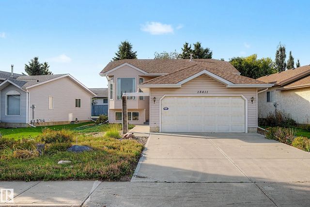 Single Family Home for Sale in Edmonton, AB