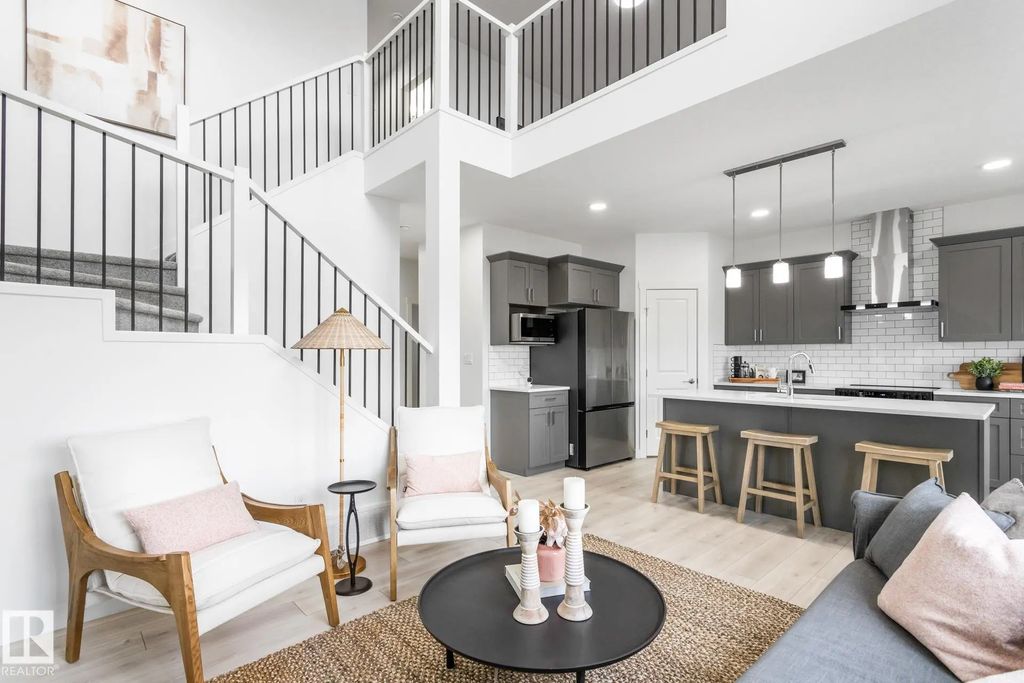 5043 Cawsey Link, Edmonton