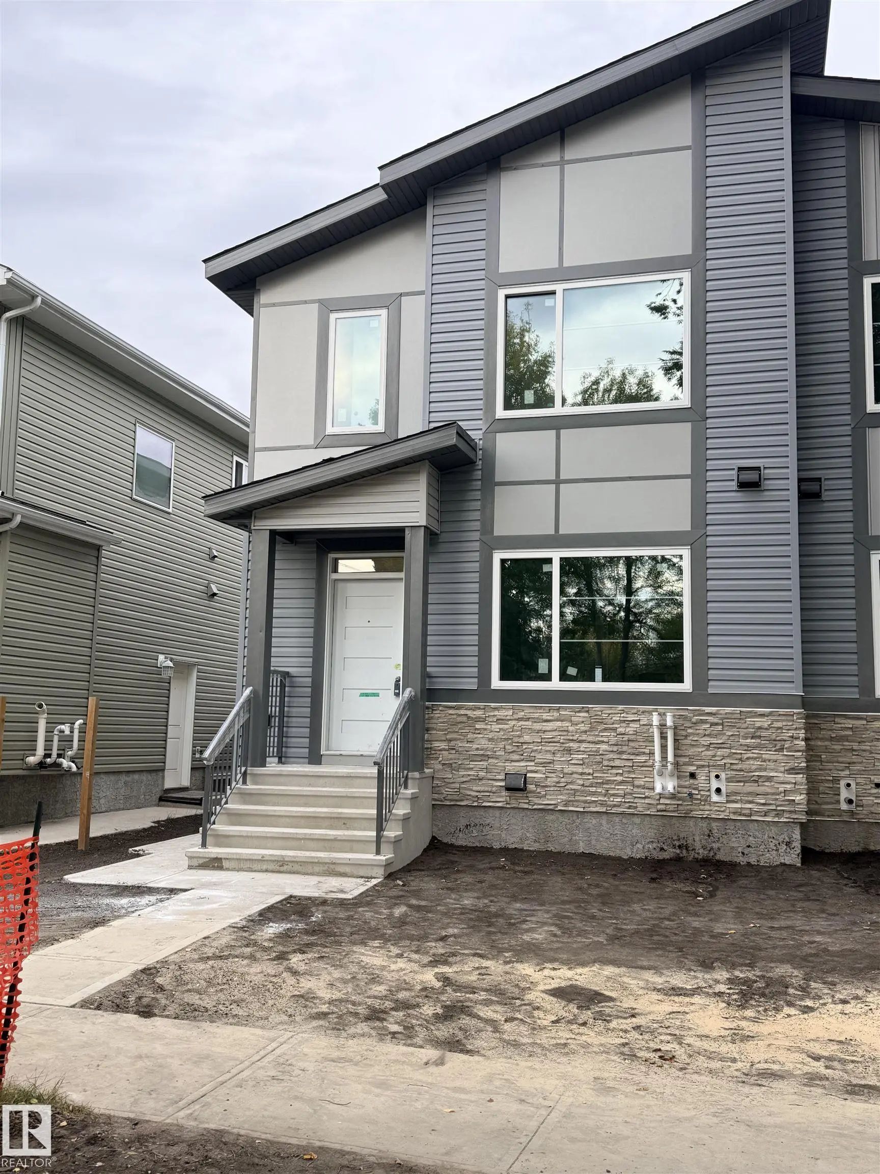 Edmonton Real Estate: Single Family Property for Sale in Calder