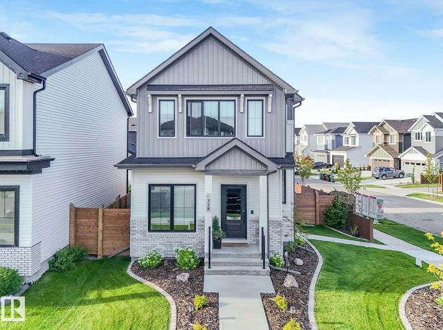 318 Jensen Lakes Boulevard, St. Albert
