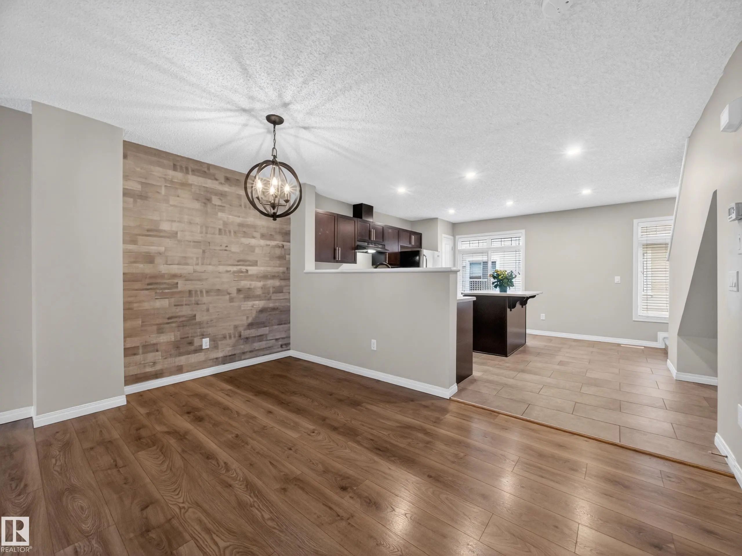 Condo / Townhouse Property for Sale at 31 1804 70 Street Southwest, Edmonton: MLS®# E4506206