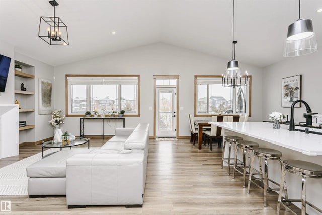 9735 223 Street Nw, Edmonton