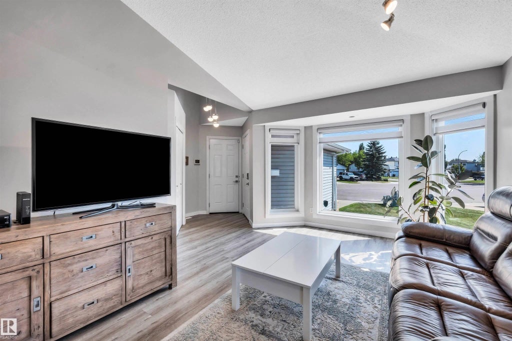 78 Deer Park Boulevard, Spruce Grove