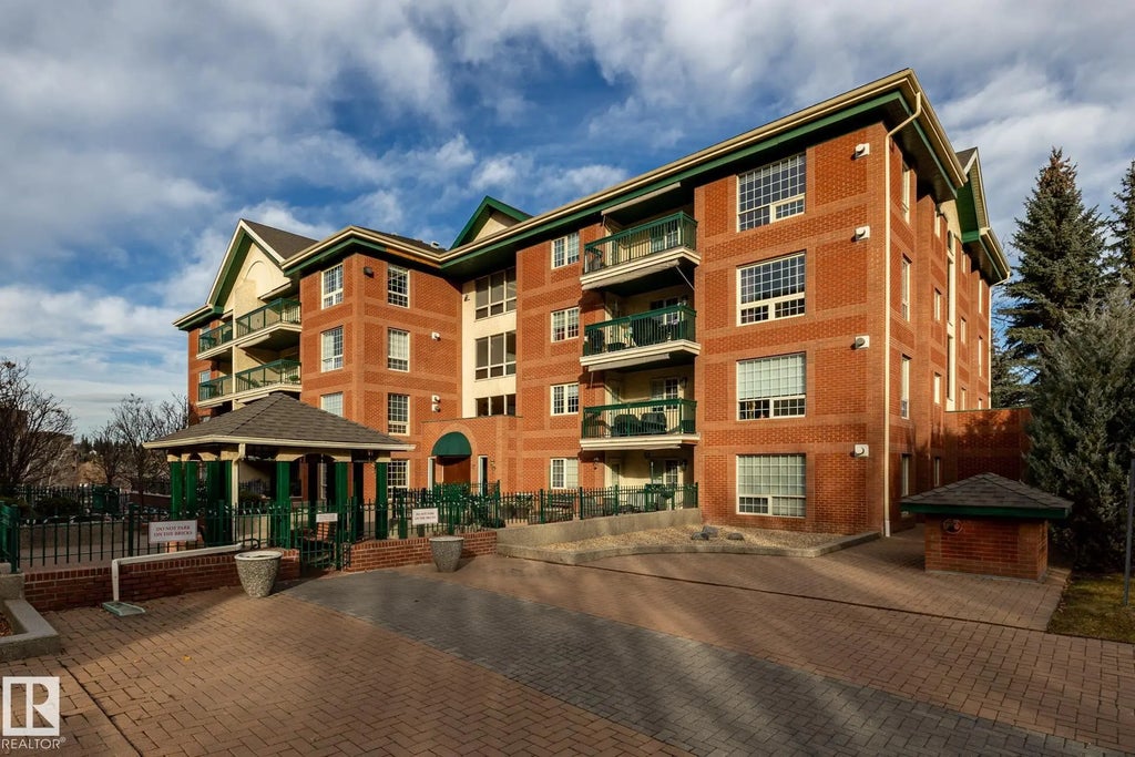 102 37 Sir Winston Churchill Avenue, St. Albert