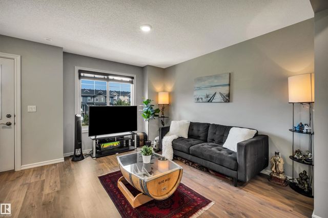 33 3025 151 Avenue Nw, Edmonton