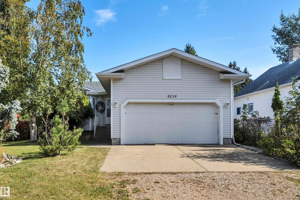 5219 49 Street, Waskatenau