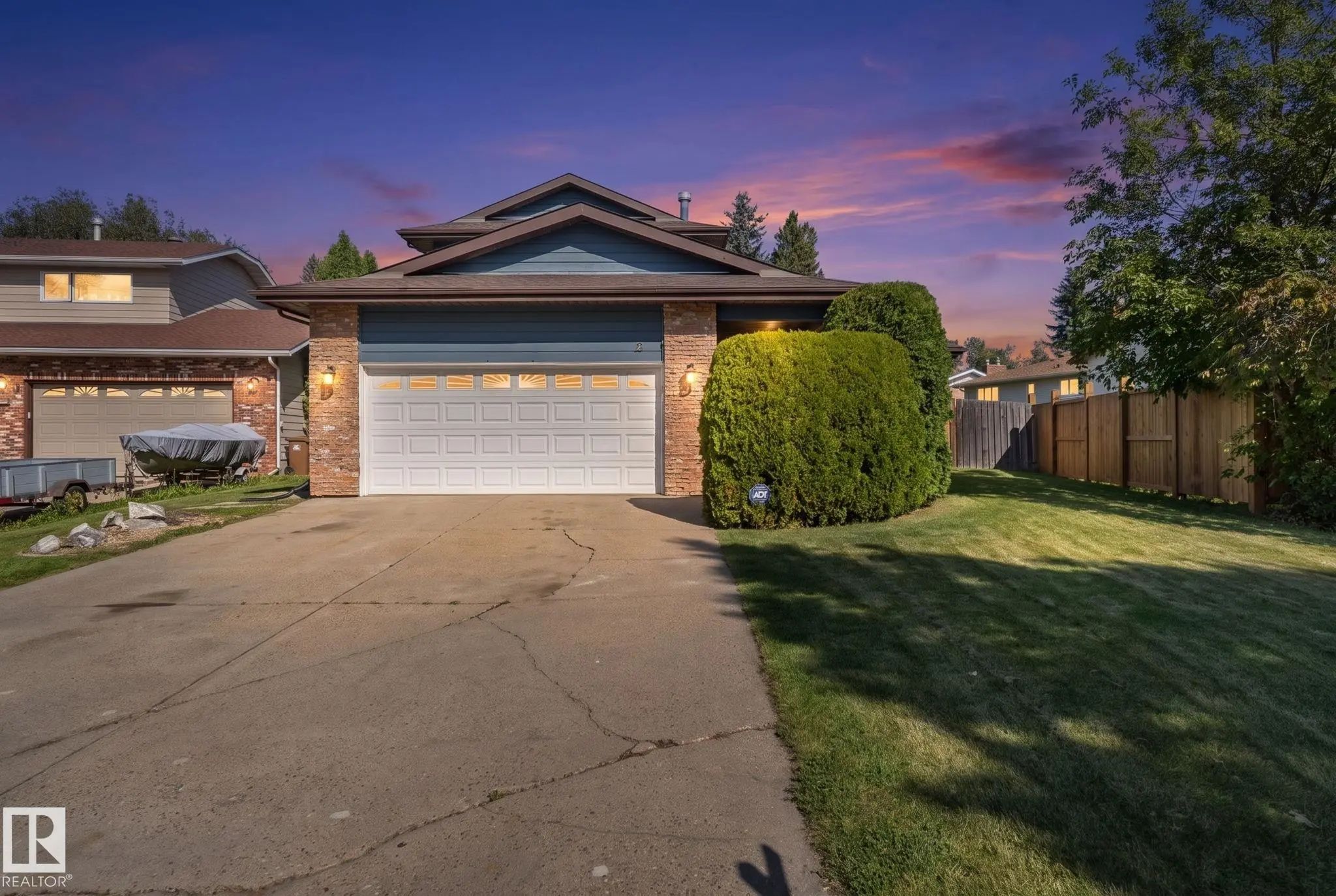 Single Family Home for Sale in St. Albert, AB
