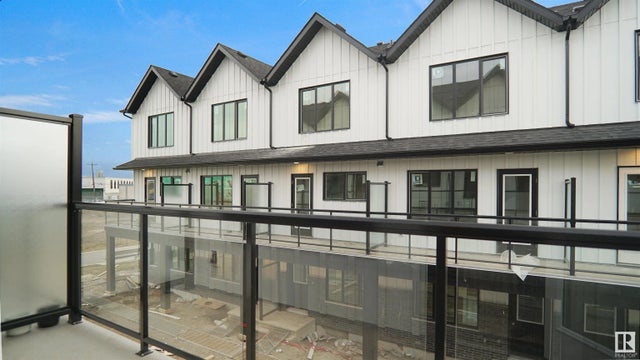 6 29 Airport Road Nw, Edmonton