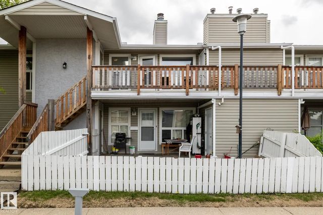 8 2703 79 Street Nw, Edmonton
