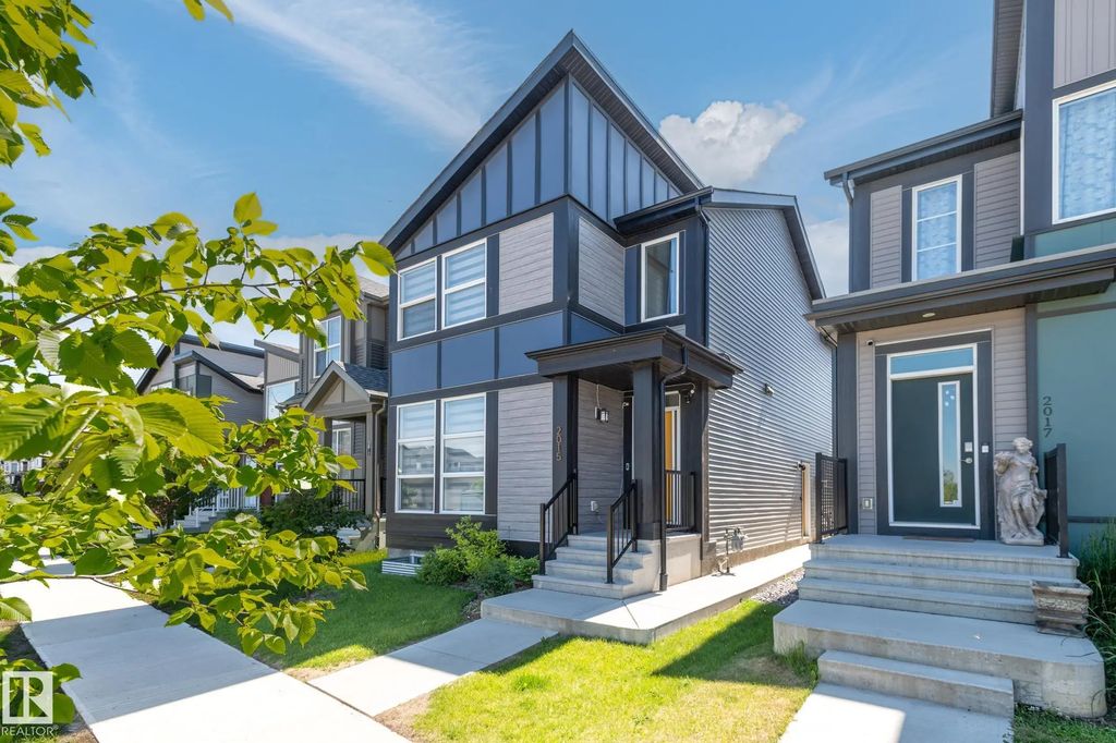 2015 Desrochers Drive, Edmonton