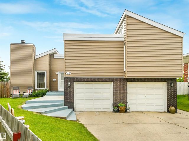 3219 85 Street Nw, Edmonton