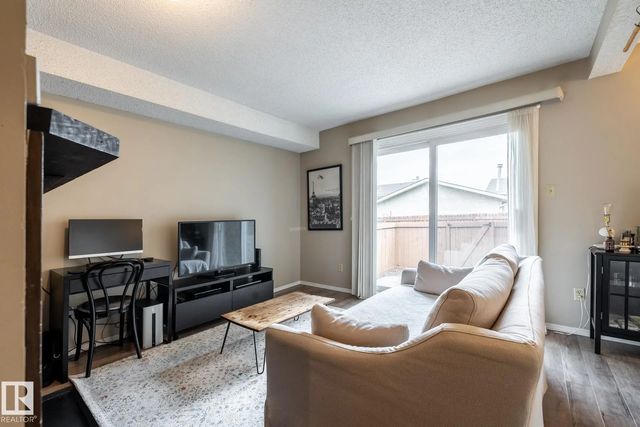 20 3812 20 Avenue Nw, Edmonton