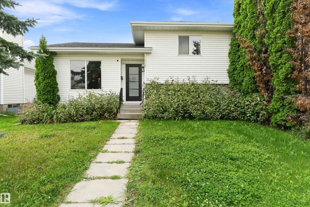 9507 170 Avenue, Edmonton