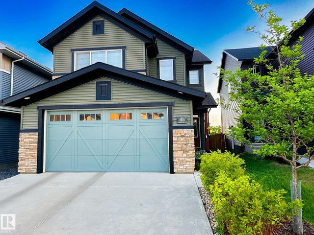 4910 Hawthorn Place Sw, Edmonton