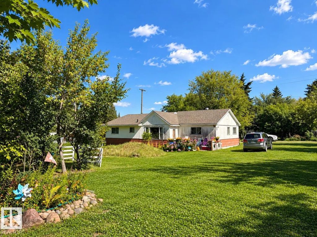 5009 51 Street, Ardmore