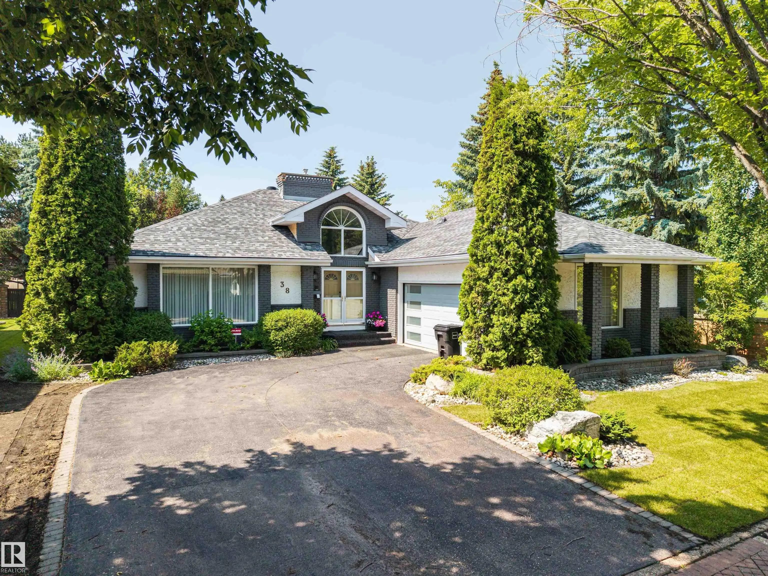 38 West Point Wynd, Edmonton