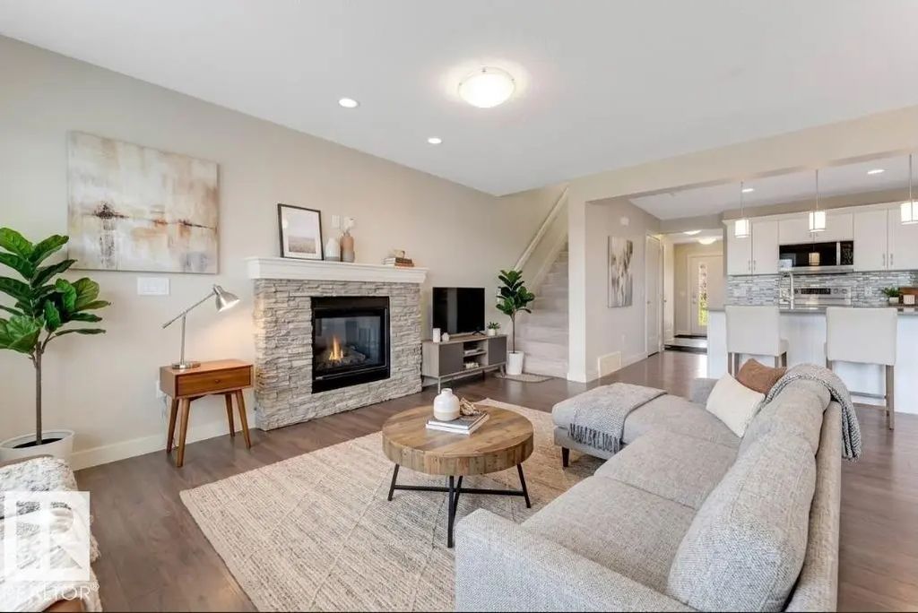 2296 Casey Crescent, Edmonton