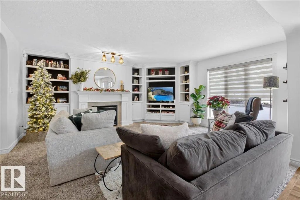 82 Highland Close, Sherwood Park