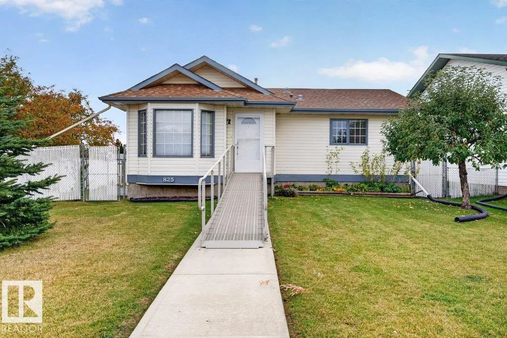 825 Grandin Drive, Morinville