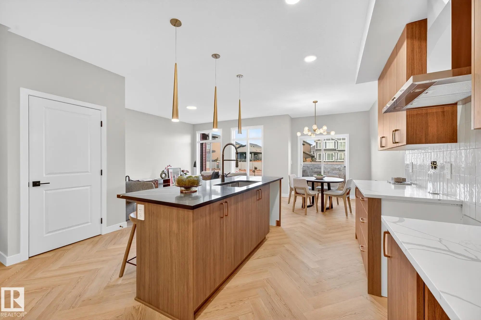8307 Kiriak Loop, Edmonton