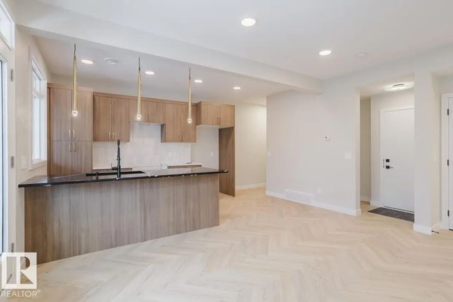 11 16231 19 Avenue Sw, Edmonton