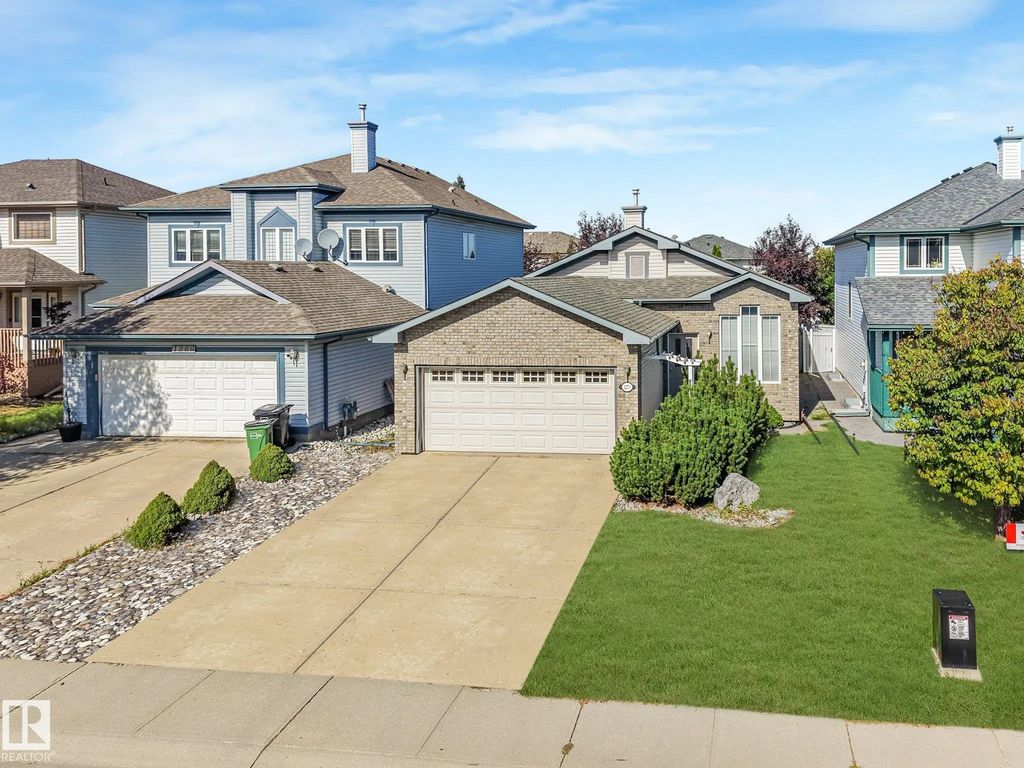 1271 Ormsby Lane Nw, Edmonton