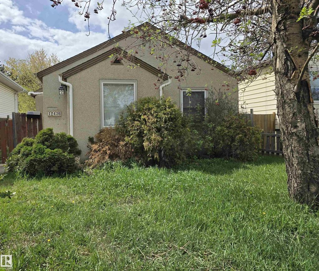 12436 86 Street, Edmonton