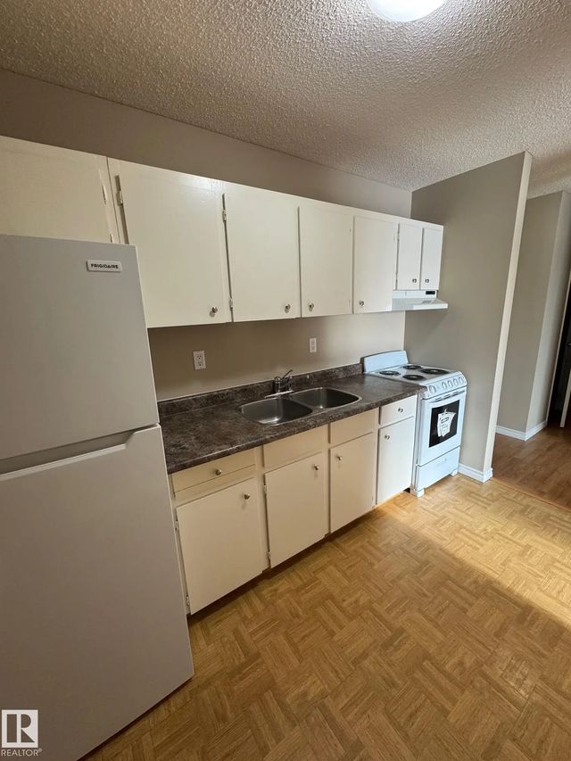 315 7220 144 Avenue Nw, Edmonton