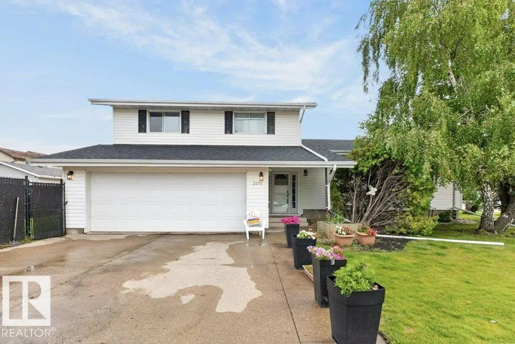 Home for Sale Located at 3205 104a Street Northwest, Edmonton, AB