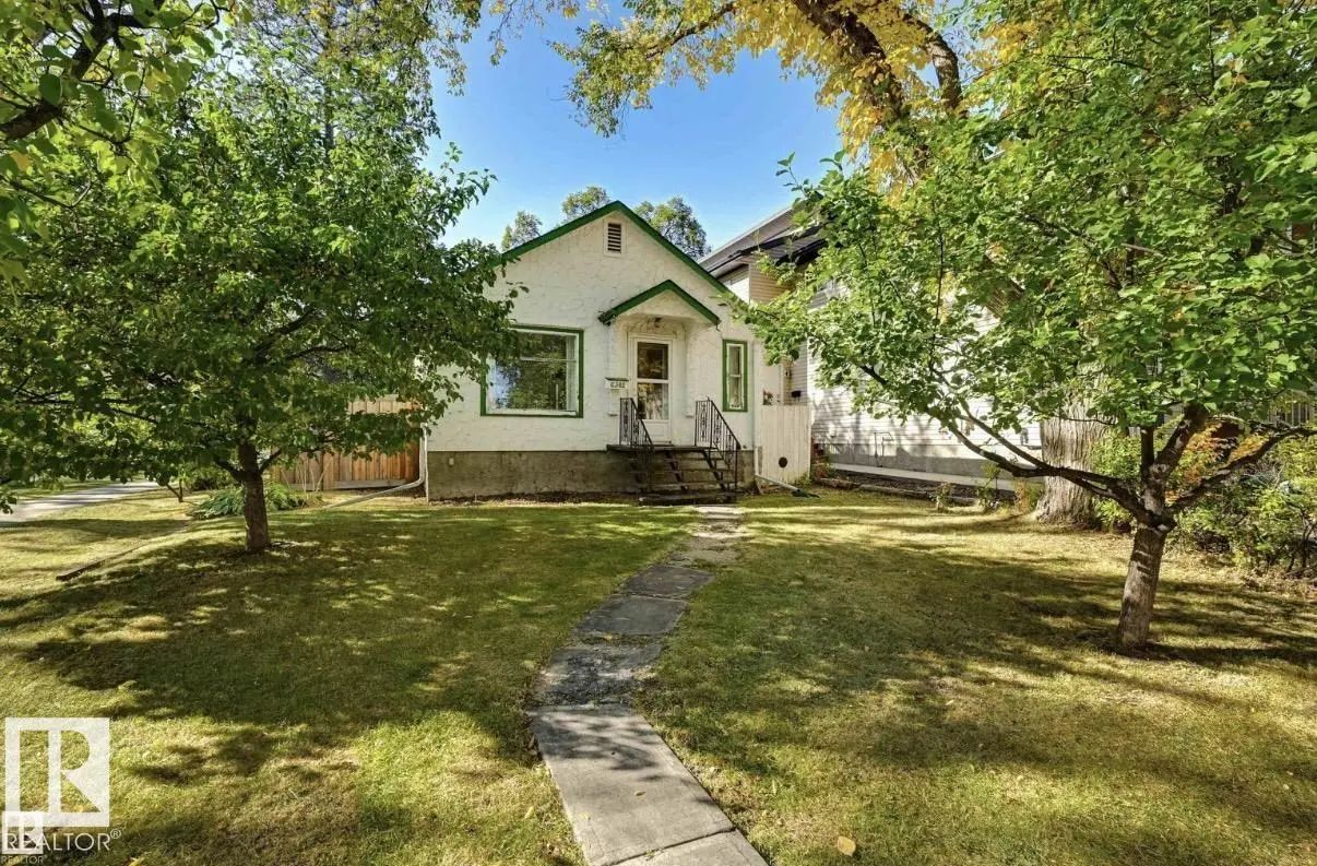 Single Family Home for Sale in Edmonton, AB
