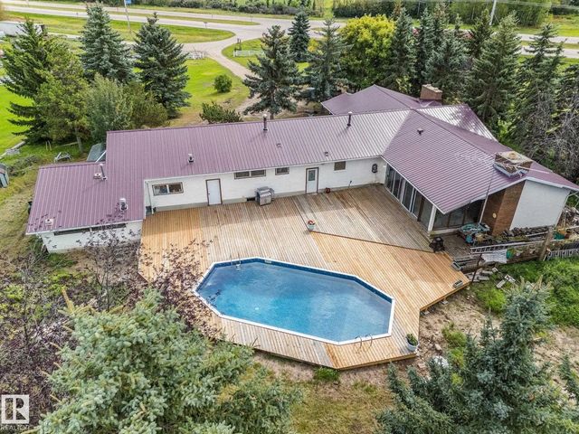Photo for MLS®# E4508395 - home for sale at 2324 Hghway 16, None, Rural Parkland County AB