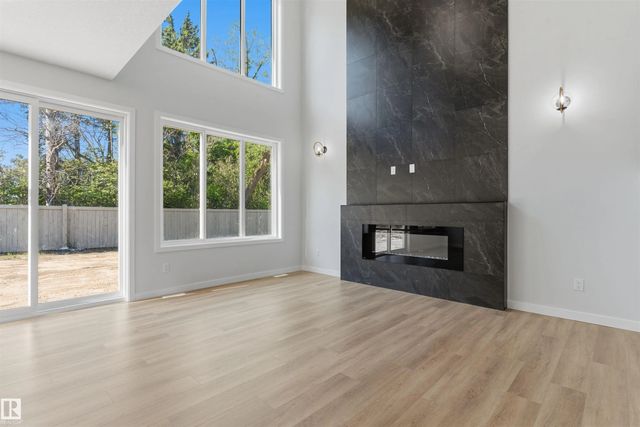 1721 Crossbill Loop Nw, Edmonton