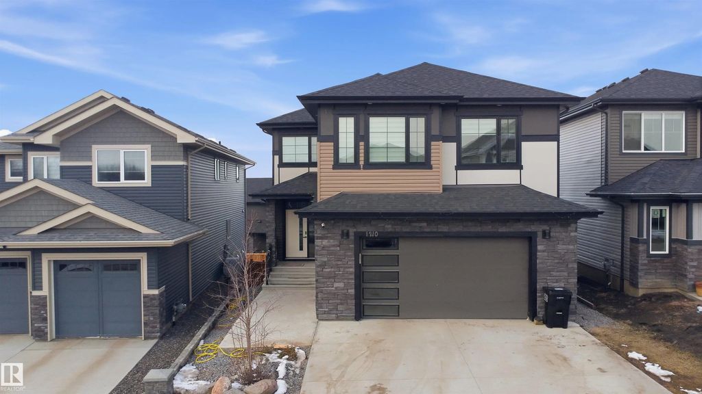 1210 Peregrine Terrace, Edmonton