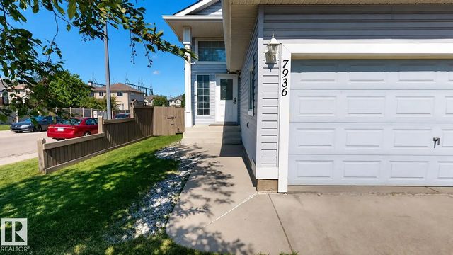 7936 3 Avenue Sw, Edmonton