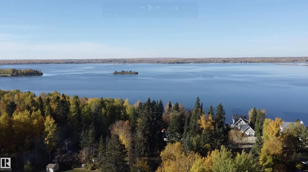 26 Pine Crescent, Rural Parkland County