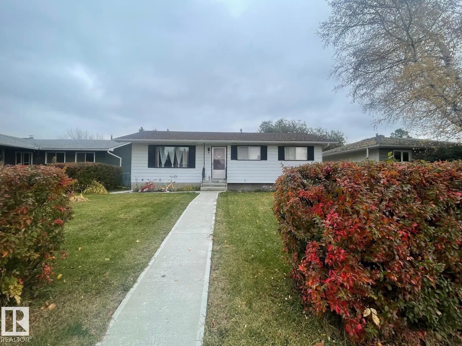 Home for Sale Located at 6 Beechmont Crescent, Spruce Grove, AB