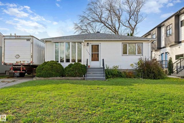 Edmonton Real Estate: Single Family Property for Sale in High Park (Edmonton)
