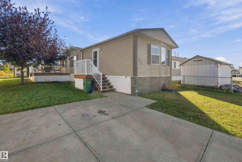 442 Oak Wood Crescent, Edmonton
