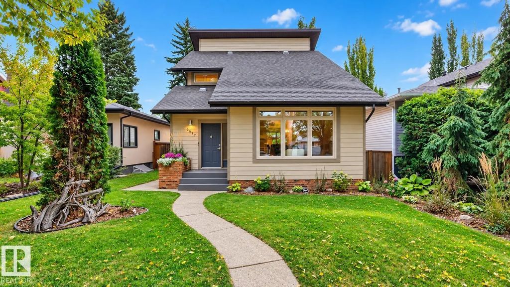 9047 94 Street, Edmonton