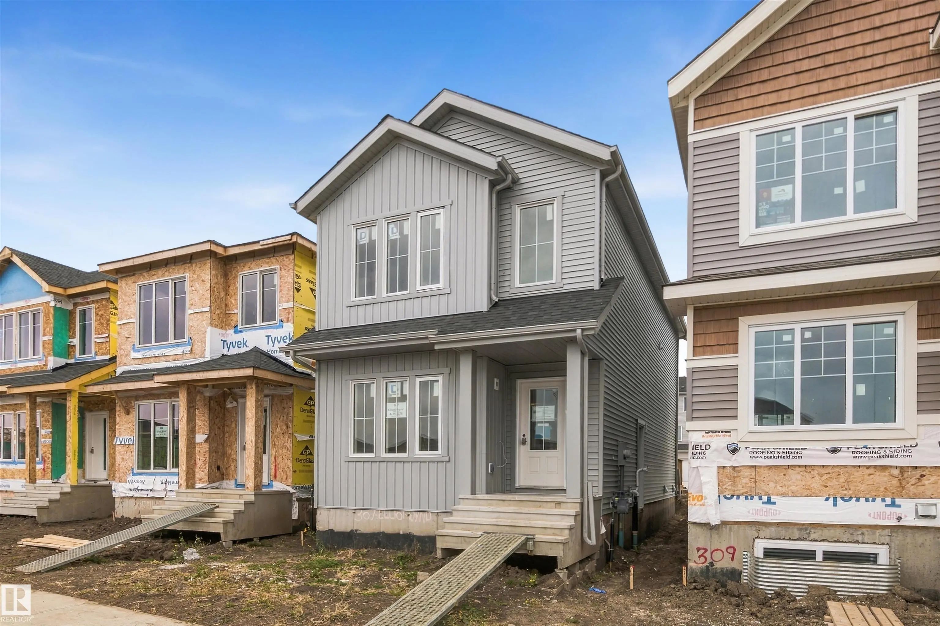 Fort Saskatchewan Home for Sale: Single Family Listing in South Pointe