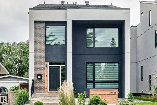 Edmonton Home for Sale: Single Family Listing in Lansdowne